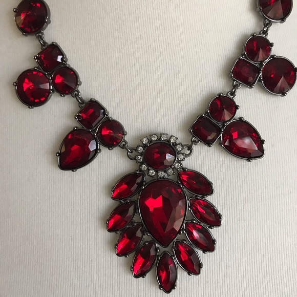 Statement Necklace-Dazzling Red - Picture 1 of 2